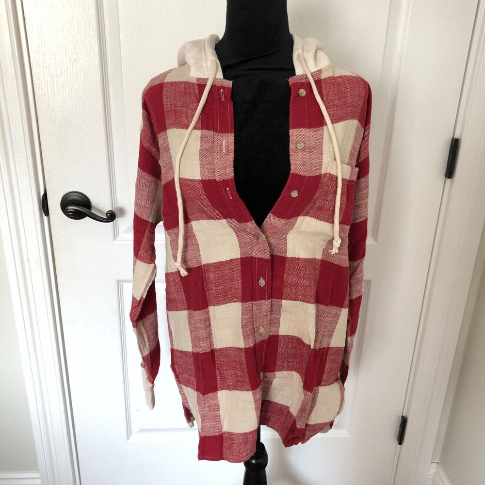 American Eagle Red Buffalo Plaid Hooded Flannel Shirt Womens Small‎ Button Down